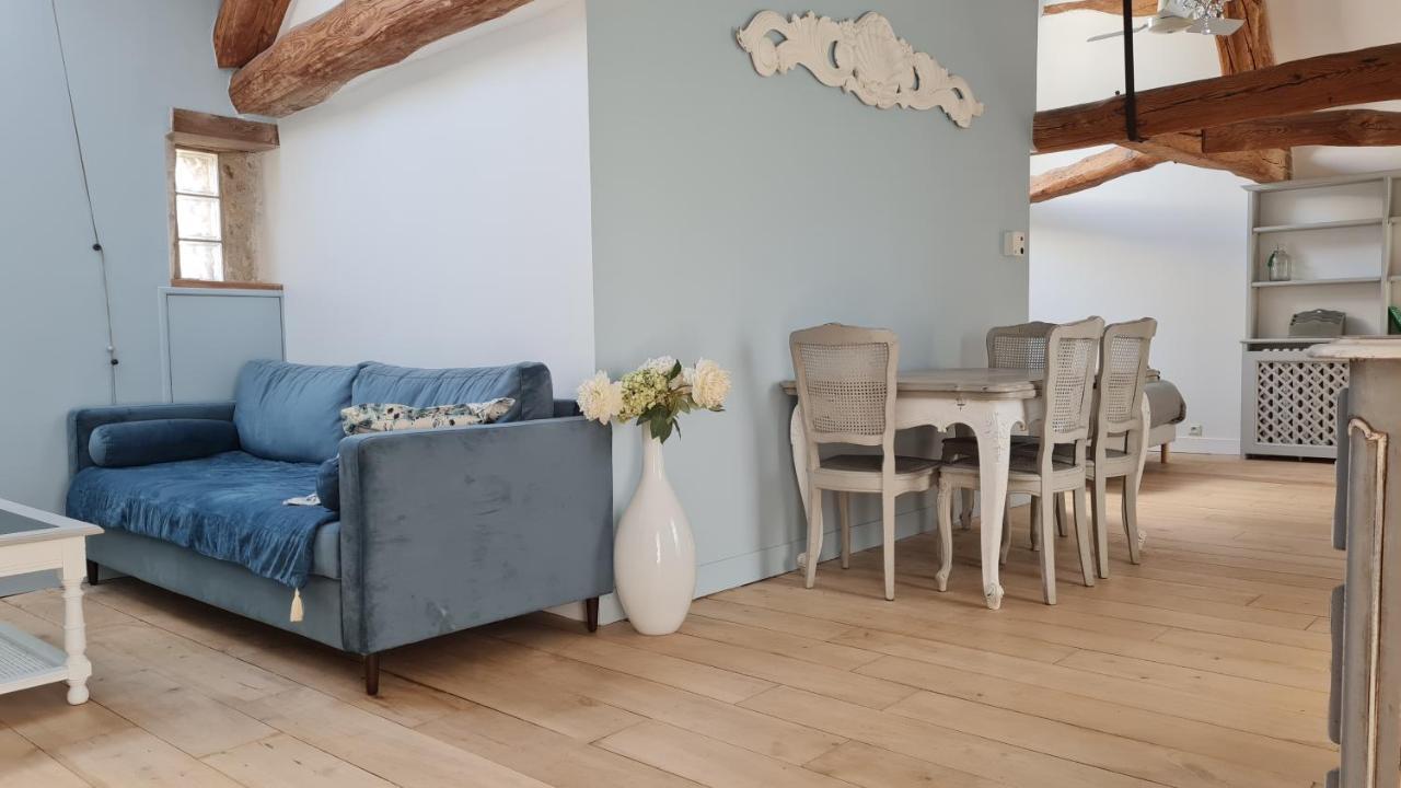 Belle Suite Dans Corps De Ferme - Logement Alicia Villiers-sous-Grez Dış mekan fotoğraf