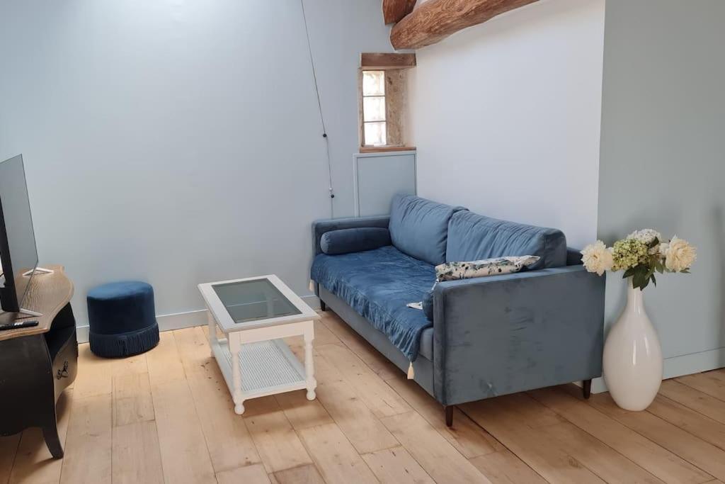 Belle Suite Dans Corps De Ferme - Logement Alicia Villiers-sous-Grez Dış mekan fotoğraf